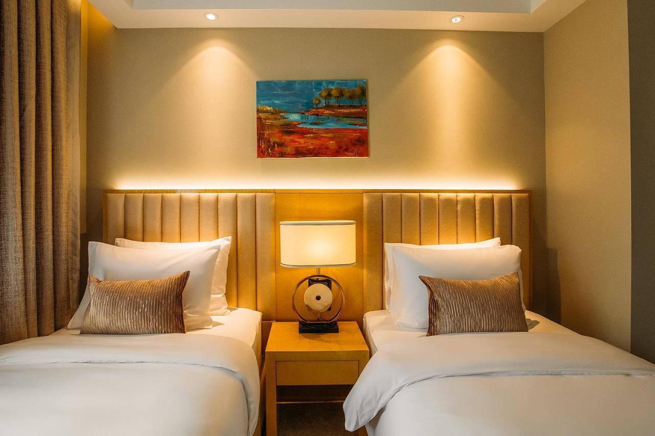 Marjan Plaza Hotel Тбилиси Екстериор снимка